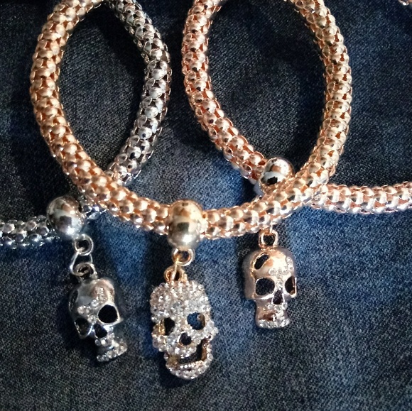 Three Piece Set - Picture 2 of 3